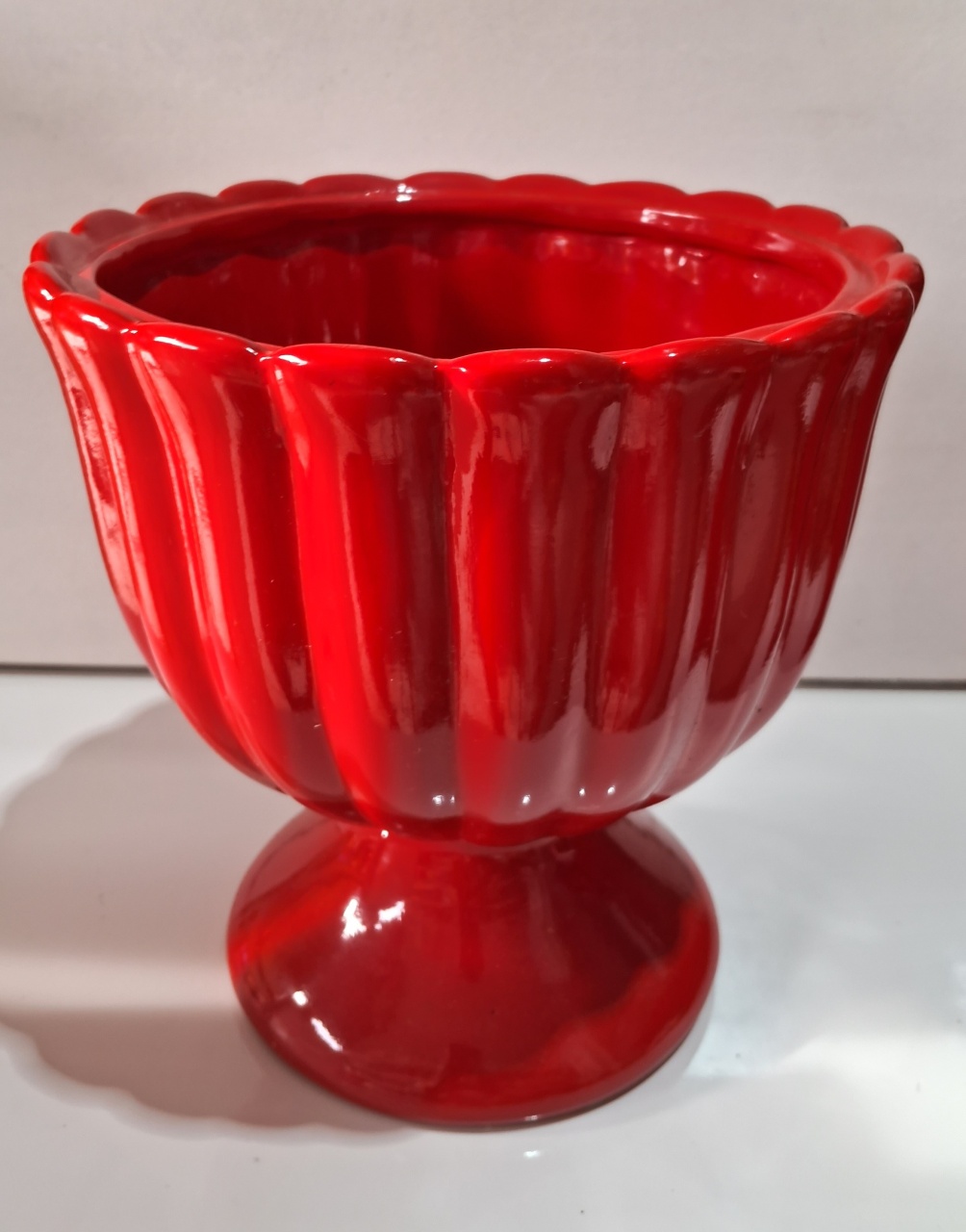 Vaso Cerâmica Redonda Tipo Bolavermelho  - Lena Fest