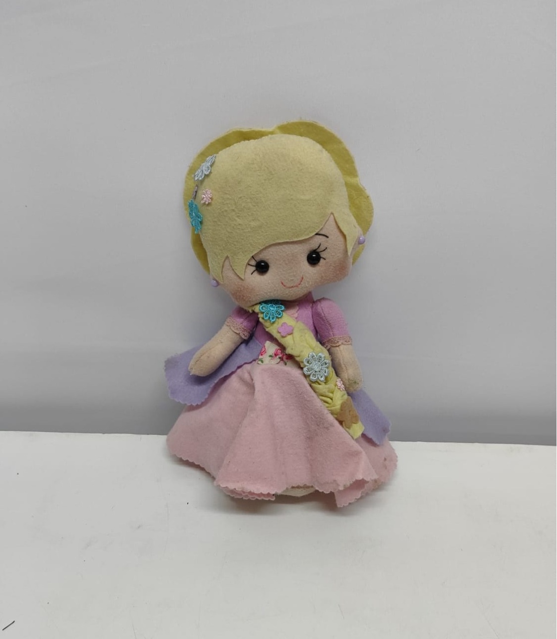 Feltro Rapunzel - BB Festas Aluguel 