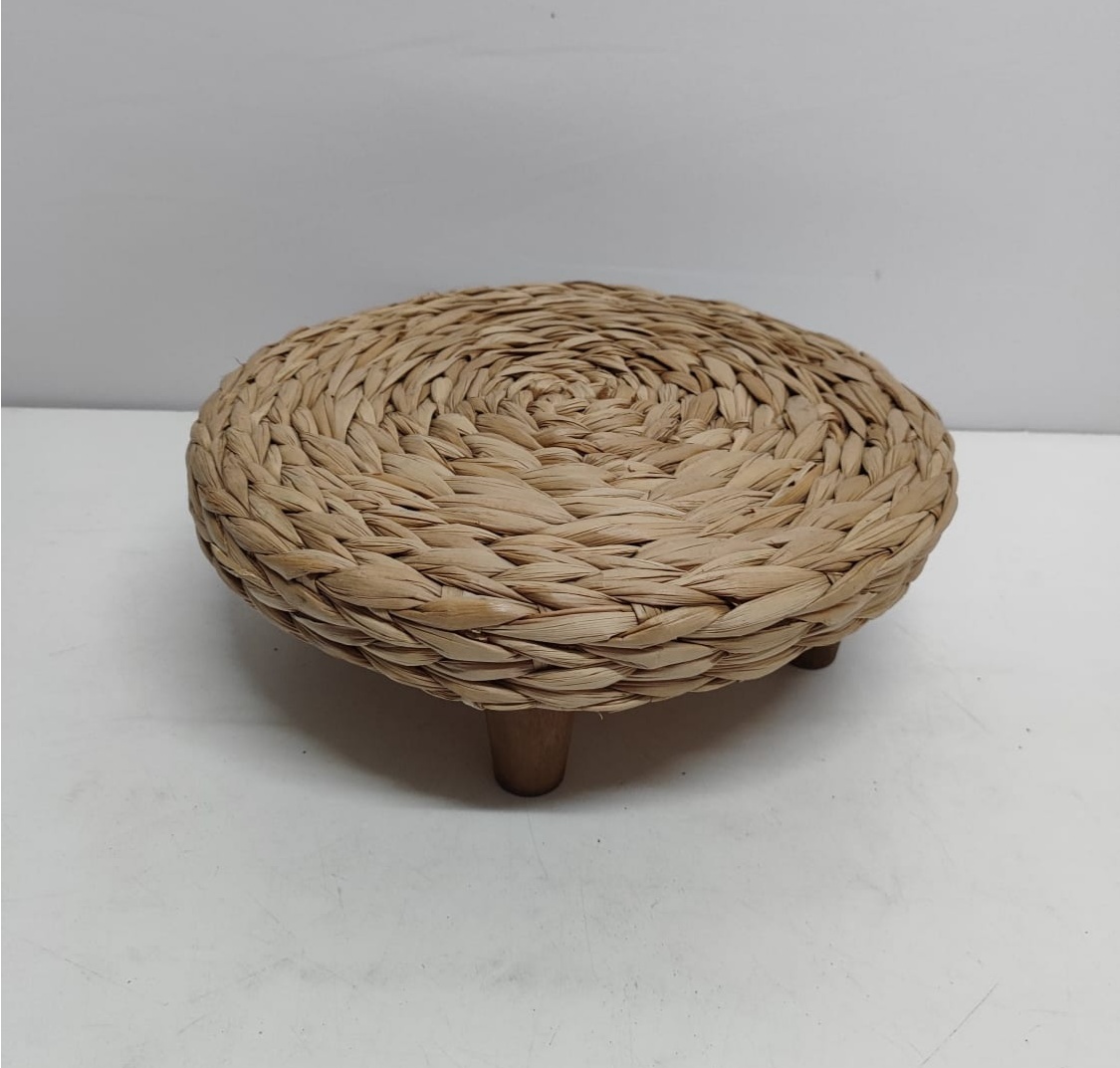 Boleira Mdf Redonda Com Palha 30Cm Diametro - BBFestasAluguel 