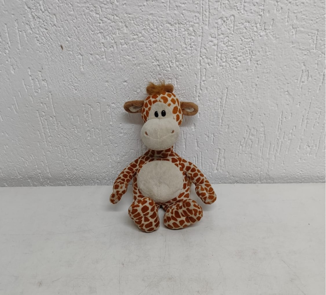 Feltro Girafa  - BB Festas Aluguel 