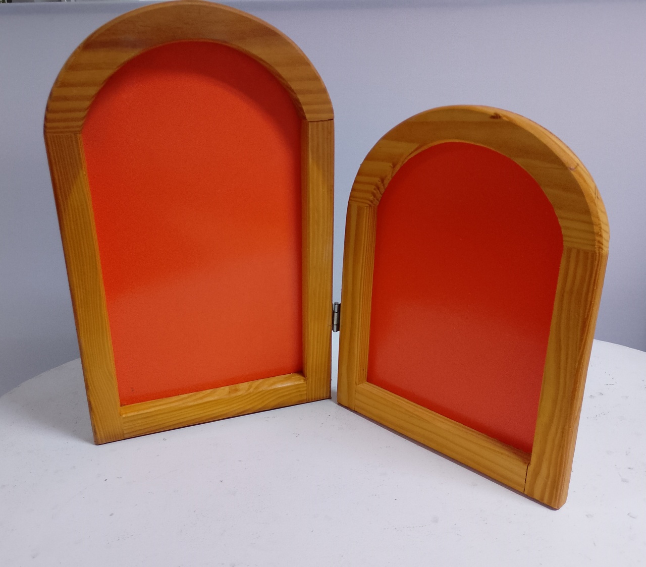 Biombo Duplo Laranja 50Cm X 30Cm Alto/ 40Cm X 30Cm Menor - BBFestasAluguel 