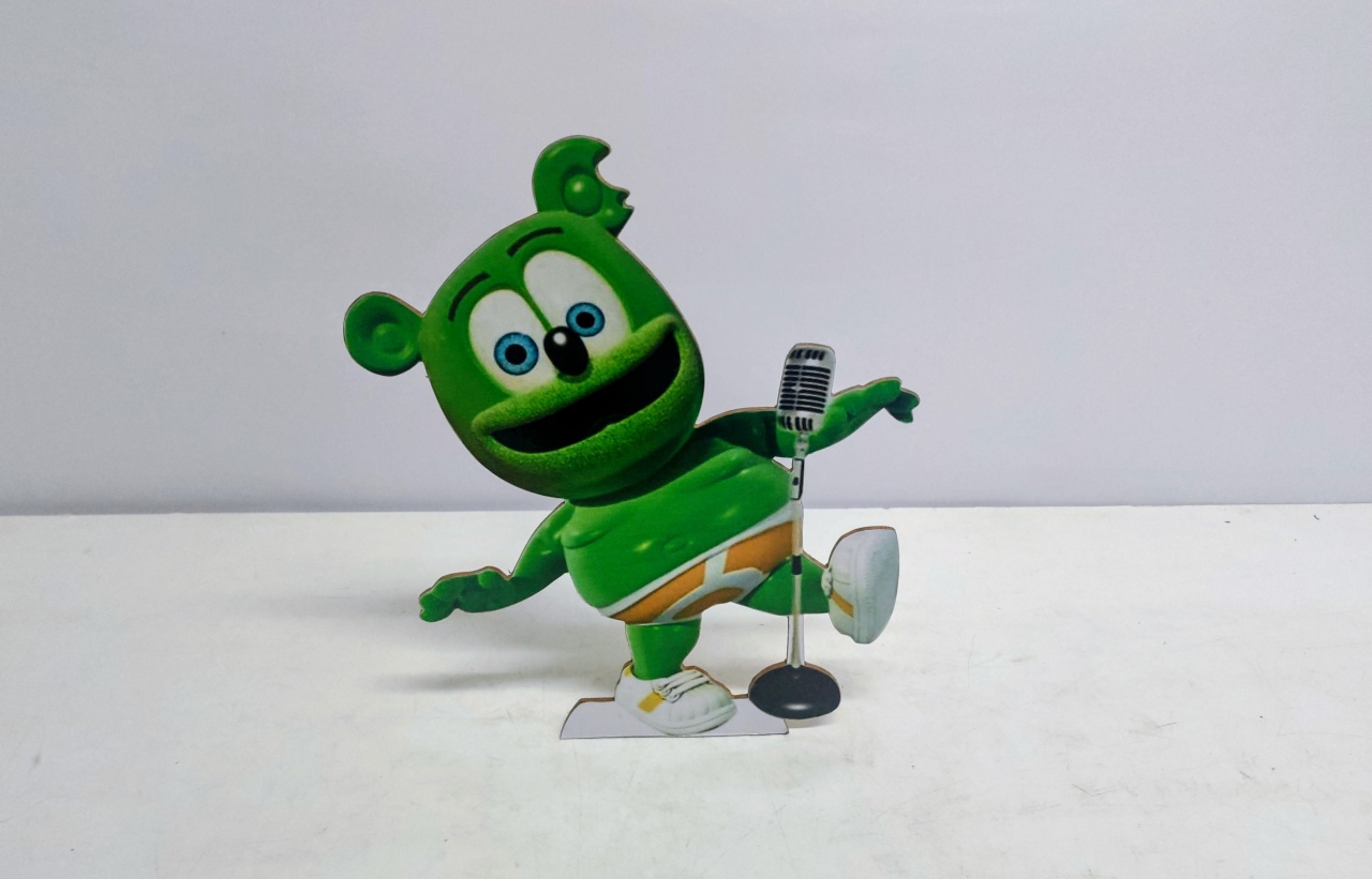 Totem Personagem Gummy Bear 30Cm Alt X 23Cm Larg  - BB Festas Aluguel 