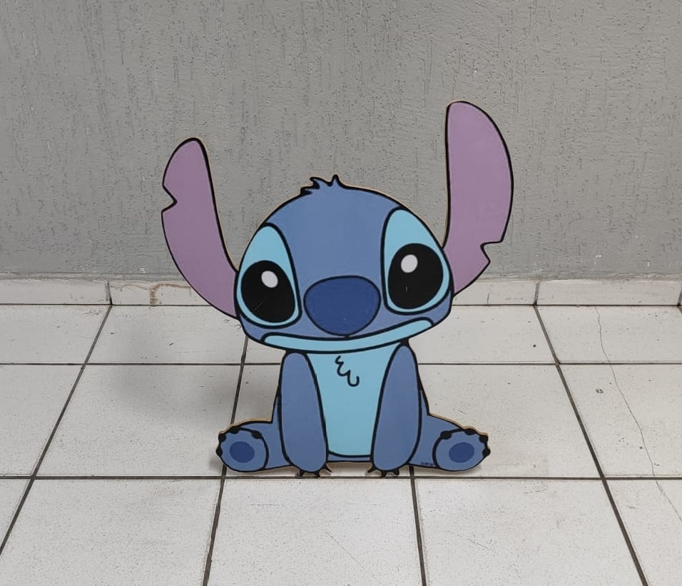 Totem de Chão Stich (Lilo & Stich) 70Cm X 55Cm  - BB Festas Aluguel 