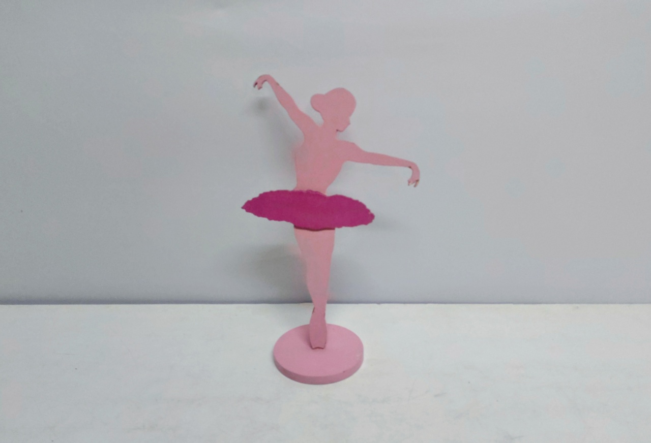 Totem Bailarina (Balé) 30Cm Alt X 10Cm Larg  - BBFestasAluguel 