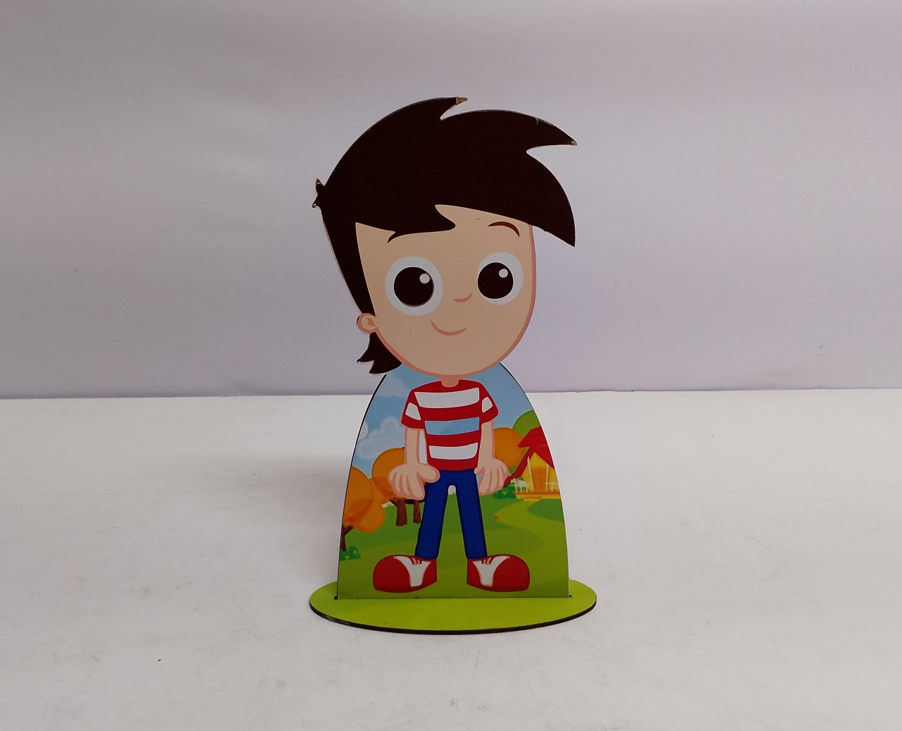Totem Pedrinho (Sítio Do Pica Pau Amarelo) 31Cm Alt X 18Cm Larg  - BB Festas Aluguel 
