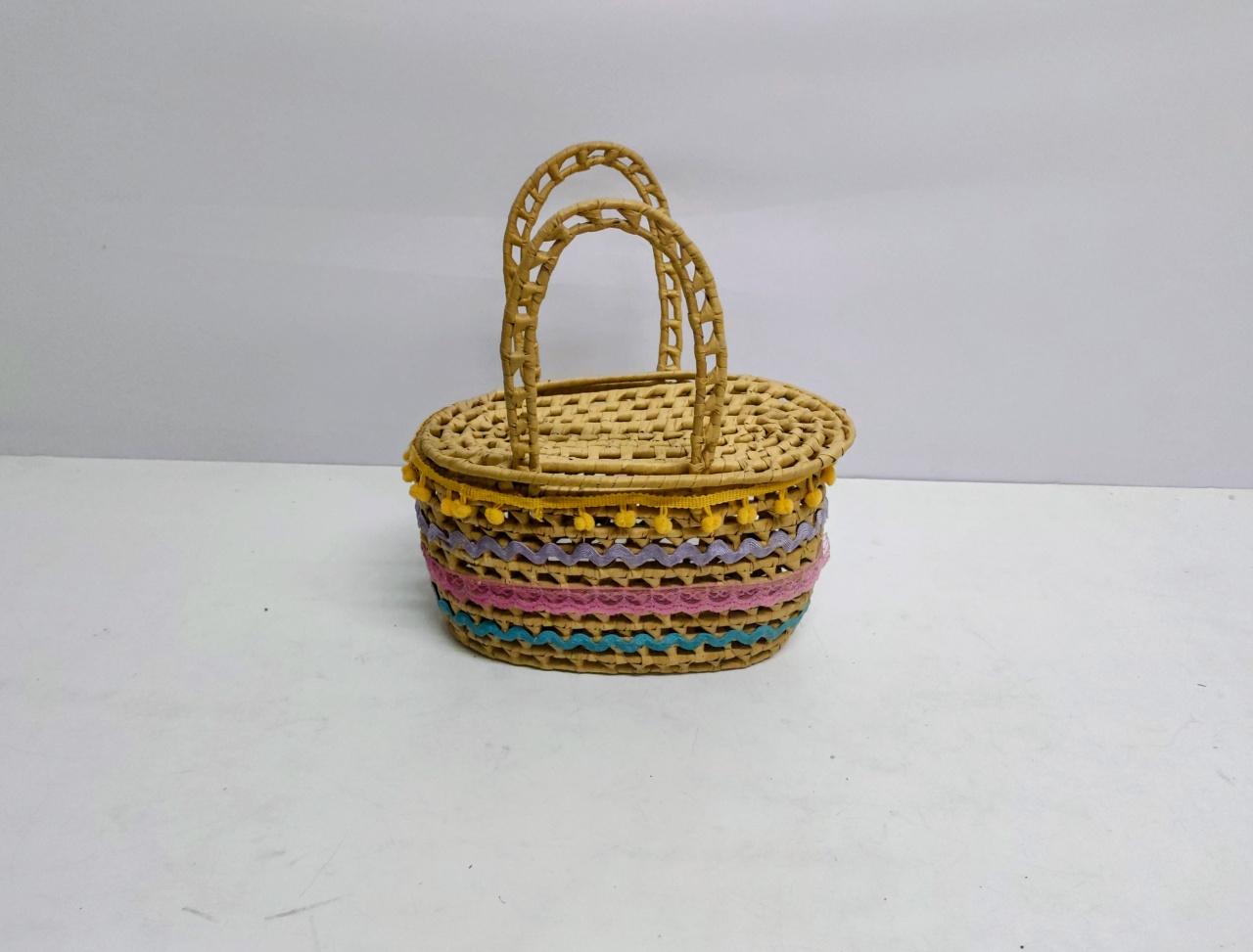 Mini Cesta de Piquenique Oval 16Cm Alt X 15Cm Larg X 27Cm Comp  - BB Festas Aluguel 