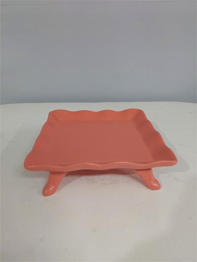 Bandeja Quadrada Babado Com Pé Coral 6Cm Alt X 20Cm Diametro - BB Festas Aluguel 