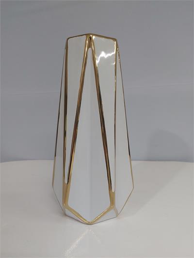 Vaso 3D Alto Branco Com Dourada 32Cm Alt X 9Cm Diametro - BB Festas Aluguel 