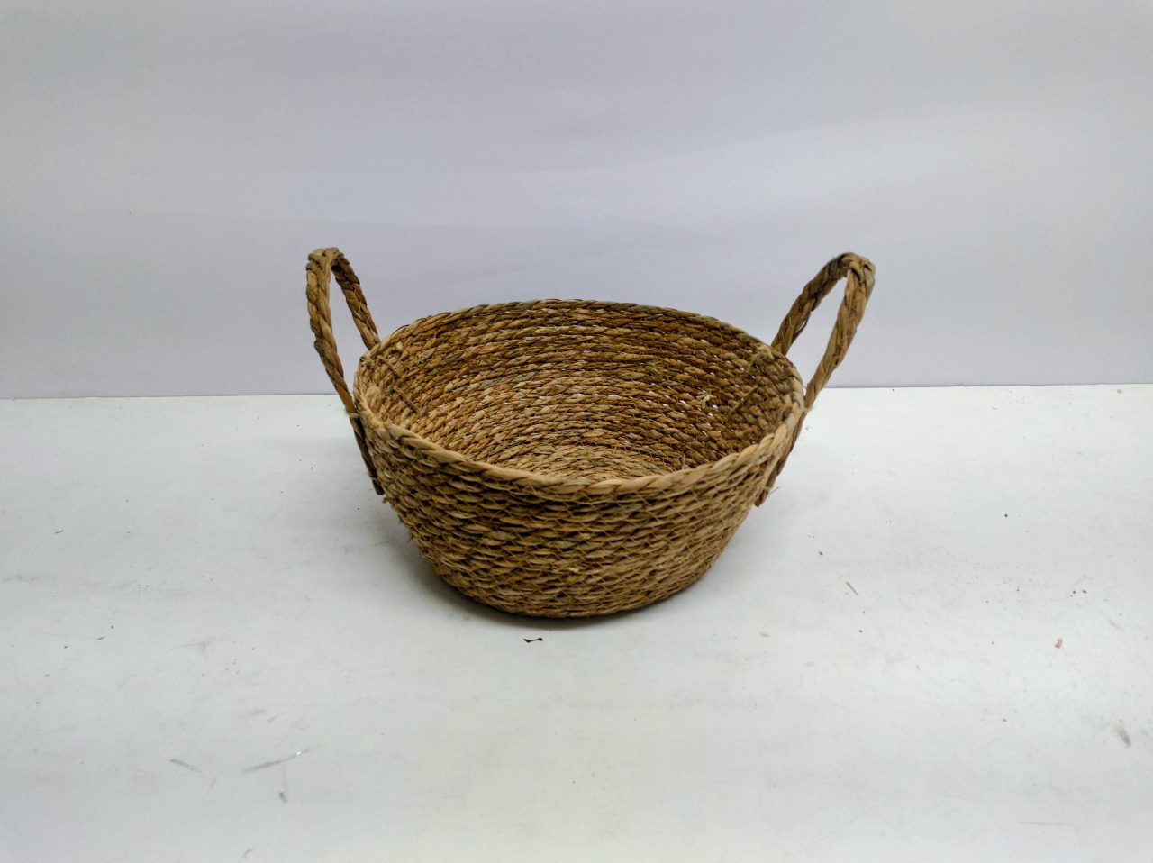 Cesto de Palha Com Alça 14Cm Alt X 30Cm Diametro  - BB Festas Aluguel 