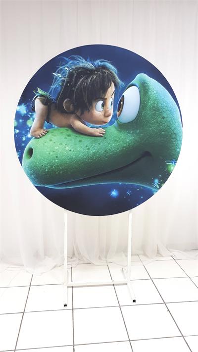 Painel Sublimado Redondo O Bom Dinossauro 1,30Cm - BB Festas Aluguel 