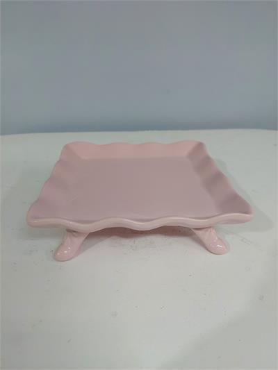 Bandeja Quadrada Babado Com Pé Rosa Claro  6Cm Alt X 20Cm Diametro - BB Festas Aluguel 