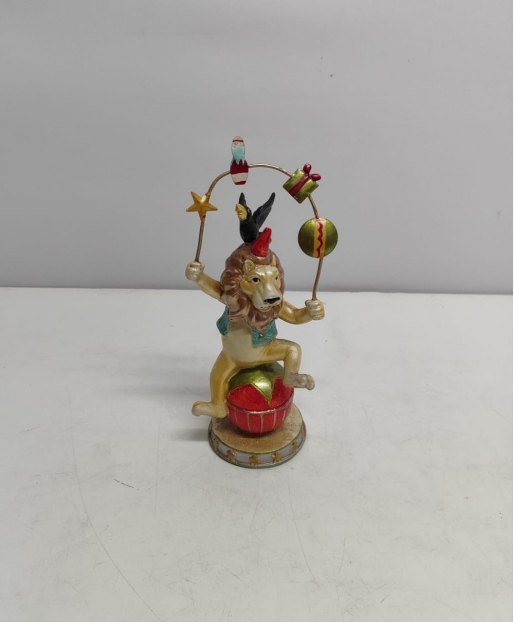 Leão Malabarista de Circo 20Cm Atl X 8Cm Diametro - BBFestasAluguel 