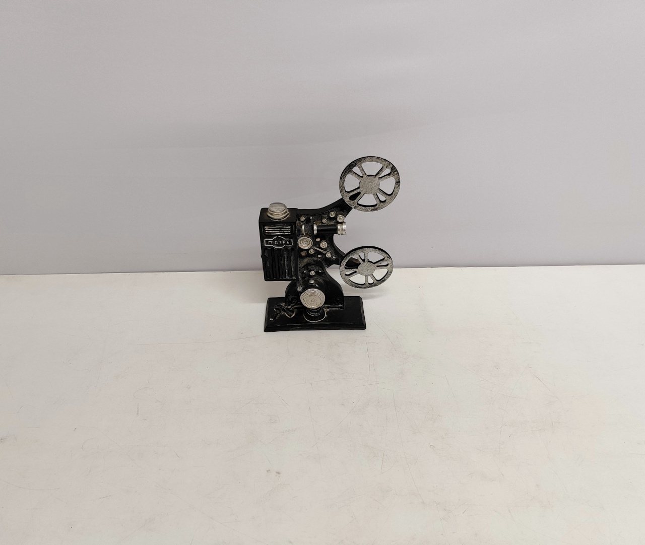 Projetor de Filme Decorativo Vintage 24Cm Alt X 14Cm Larg X 6Cm Comp  - BB Festas Aluguel 