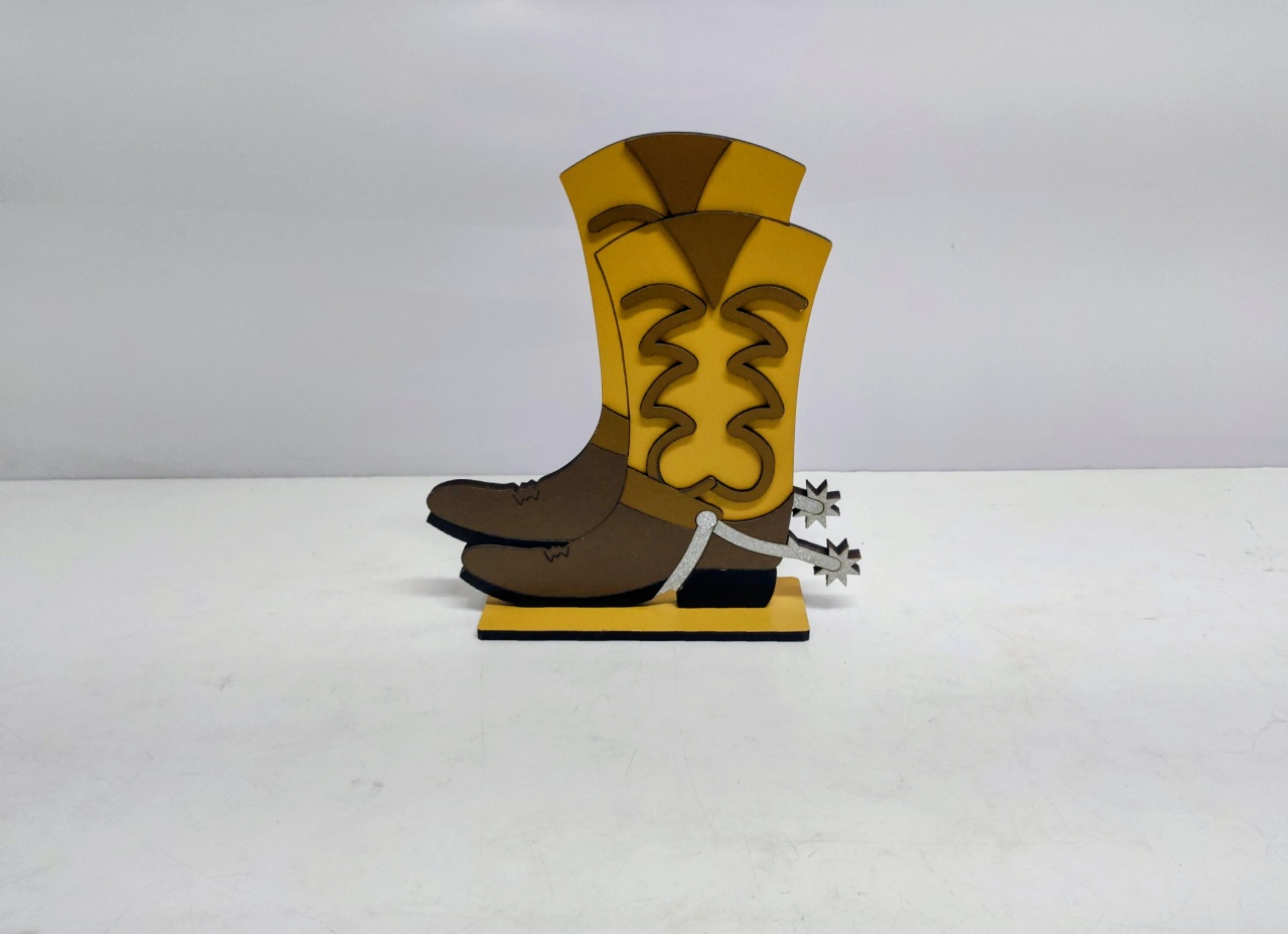 Totem Bota de Caubói 28Cm Alt X 26Cm Larg - BB Festas Aluguel 
