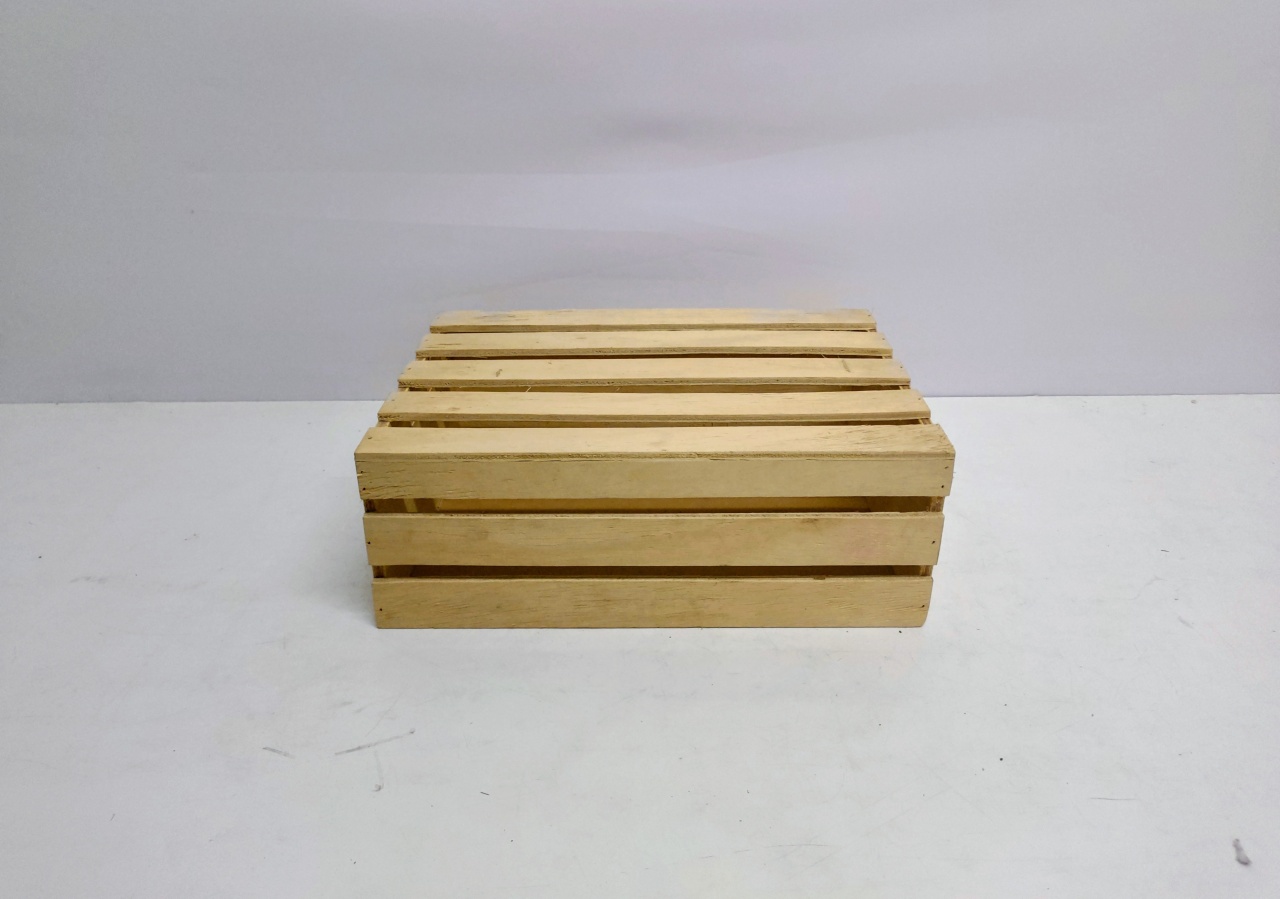Caixote Ripado Decorativo 13Cm Alt X 35Cm Larg X 25Cm Comp  - BB Festas Aluguel 