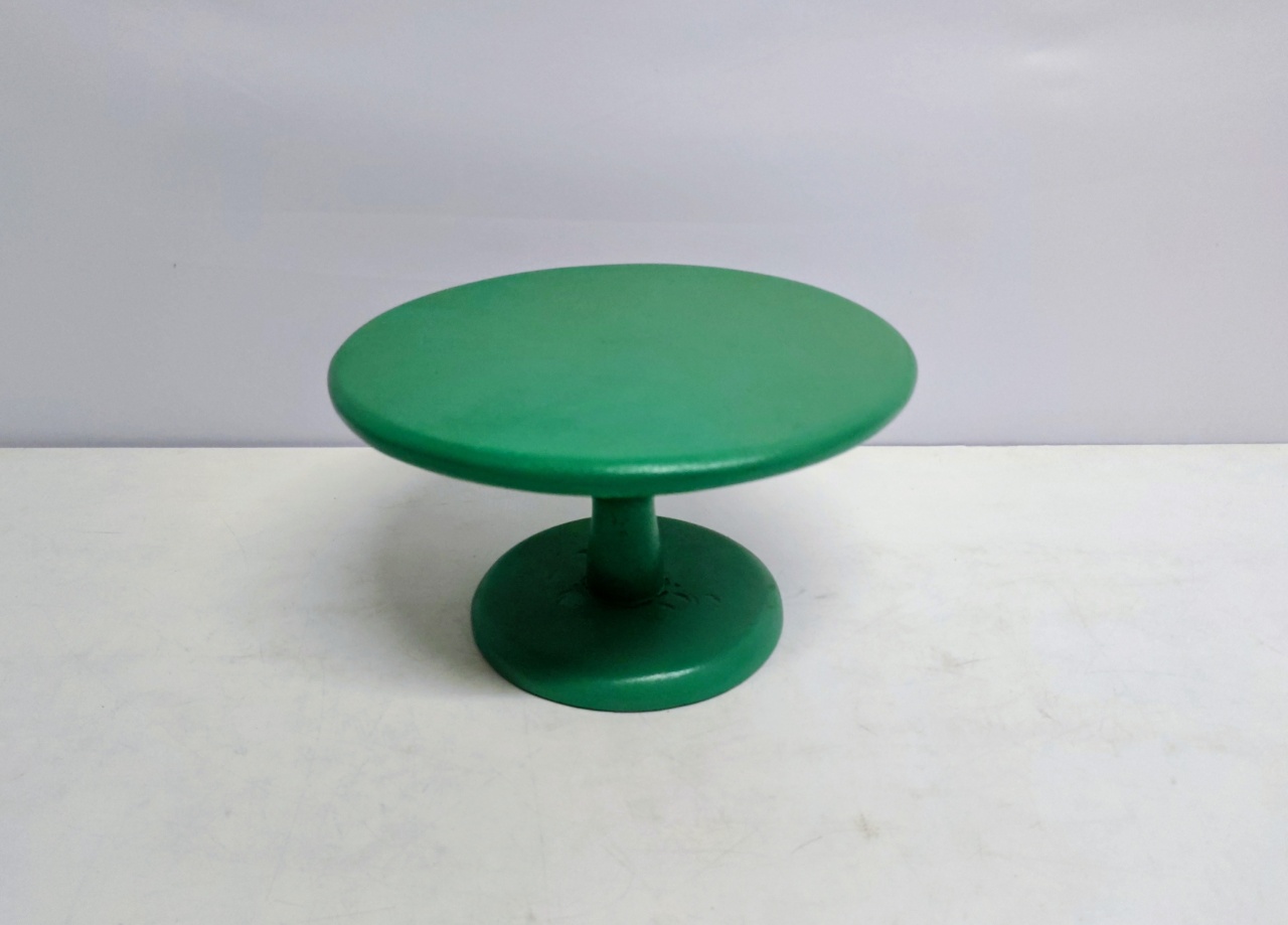 Boleira Mdf Pé Torneado Verde 15Cm Alt X 26Cm Diametro  - BB Festas Aluguel 