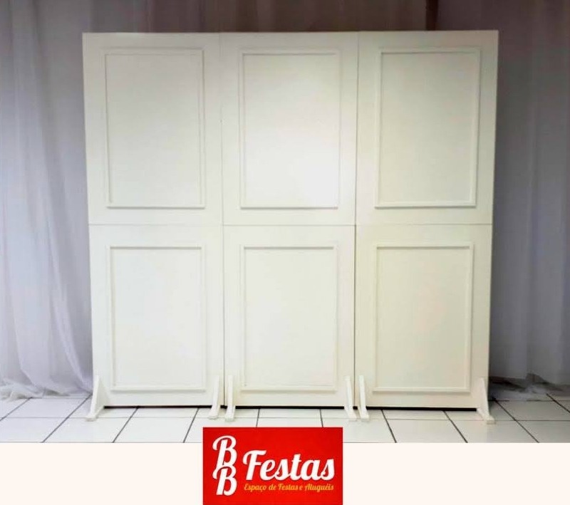 Painel Moldura Branca 2,10M Alt X 75Cm Larg (Cada Um) - BB Festas Aluguel 