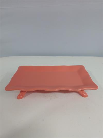 Bandeja Retangular Babado Com Pé Coral 5Cm Alt 16Cm Larg  X 28Cm Comp - BB Festas Aluguel 
