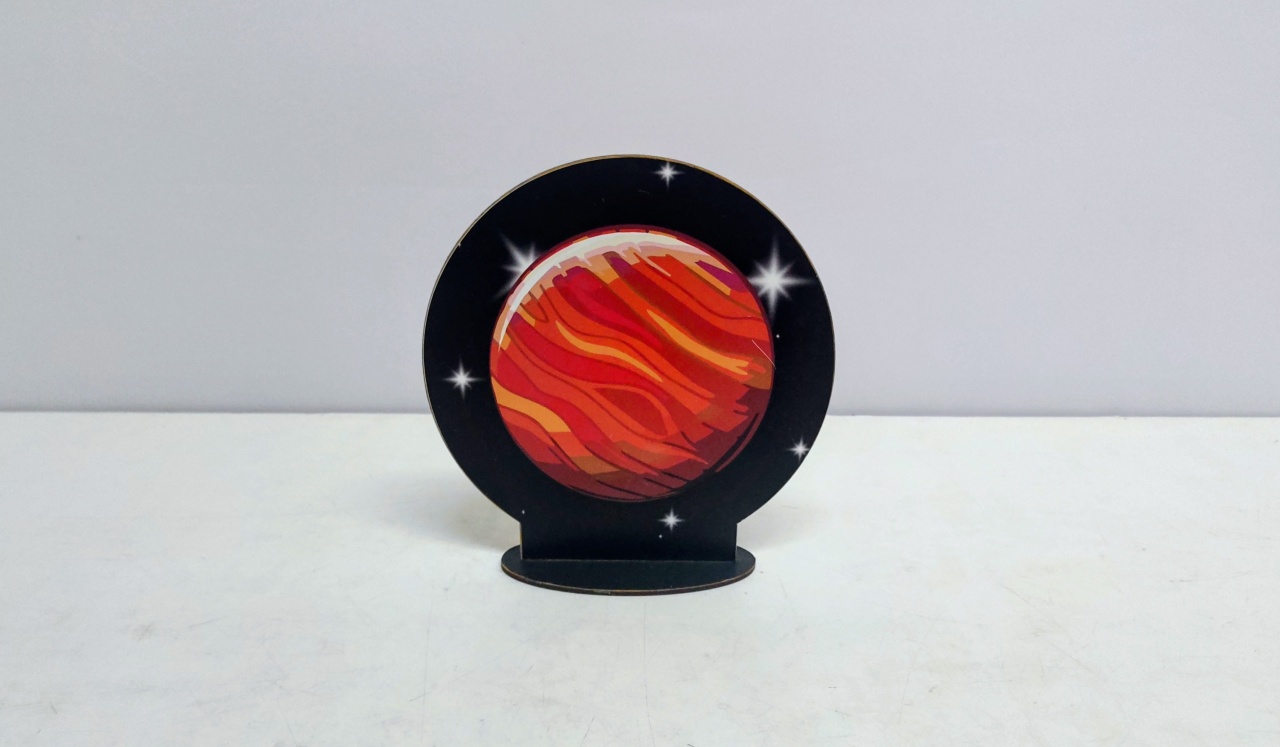 Totem Marte (Astronauta) 20Cm Alt X 19Cm Larg  - BB Festas Aluguel 