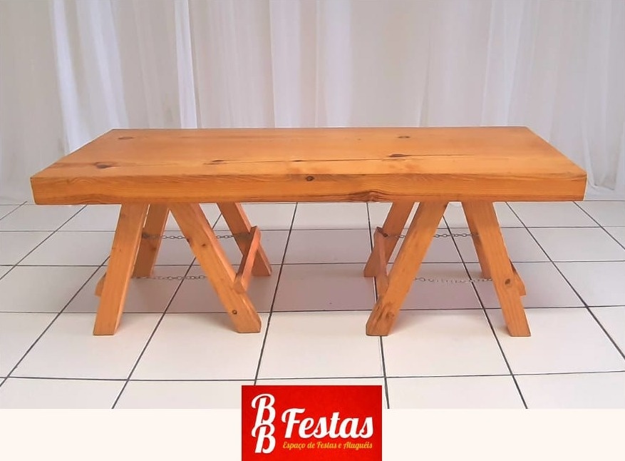 Mesa Montessori (Baixa) Cavalate Com Tampo Rústico  55Cm Alt X 1,50Cm Larg X 60Cm Comp - BB Festas Aluguel 