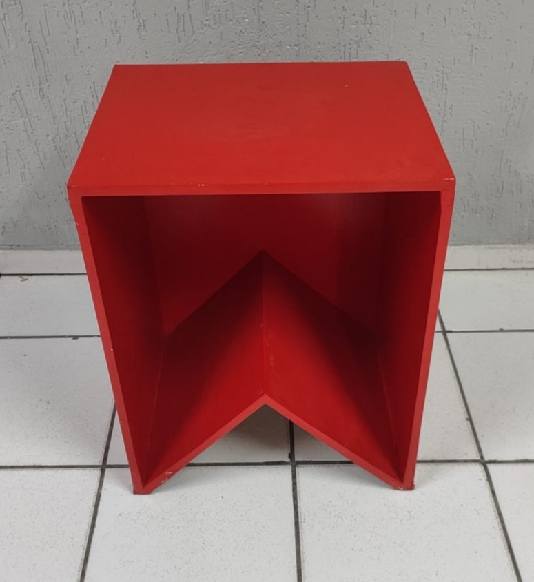 Mesa Bandeira Vermelho (São João) 65Cm Alt X 40Cm X 50Cm - BBFestasAluguel 