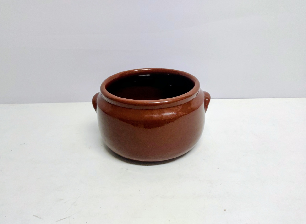 Panela 5L Marrom 15Cm Alt X 23Cm Diametro  - BB Festas Aluguel 