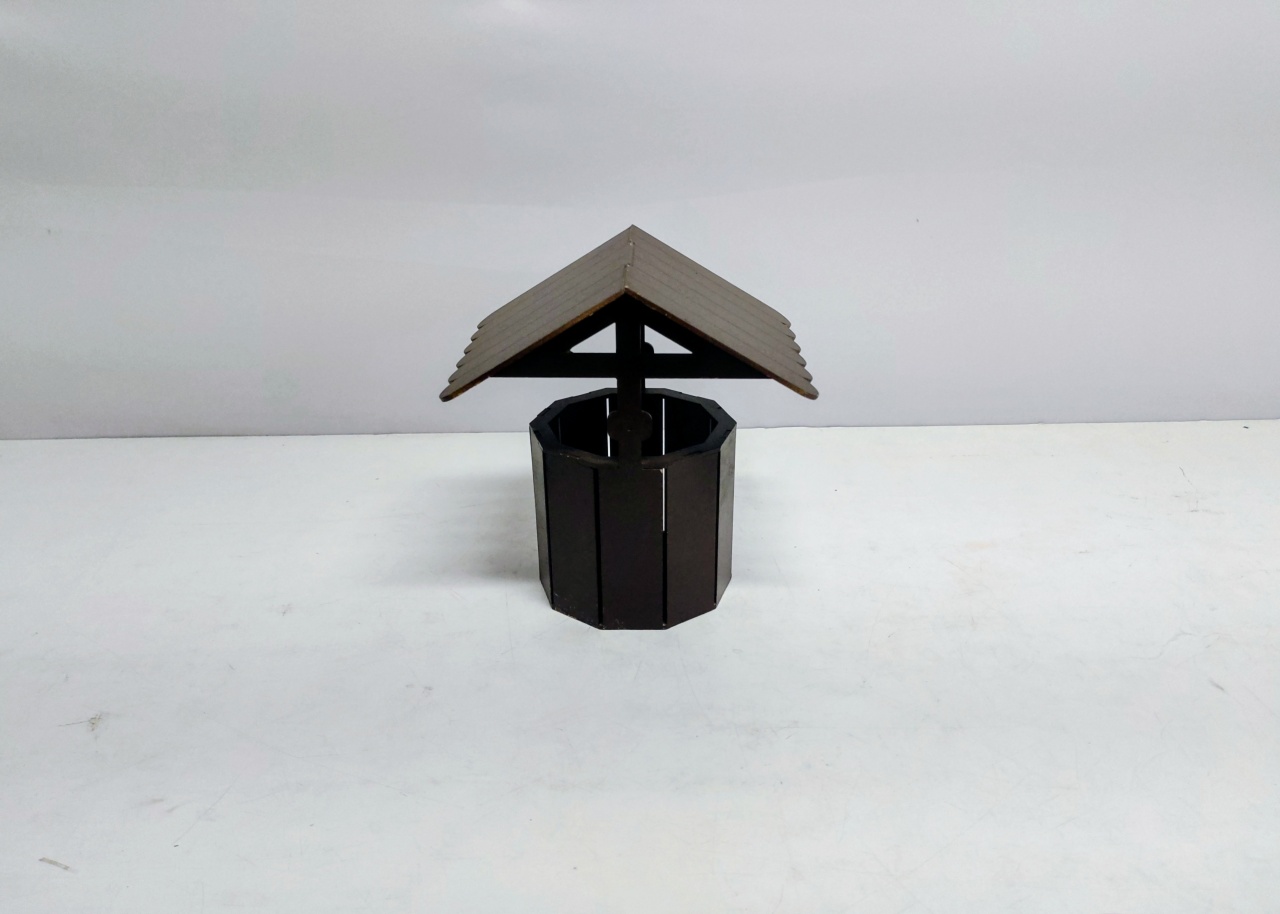 Mini Porço Mdf 20Cm Alt X 20Cm Larg X 14Cm Comp  - BB Festas Aluguel 