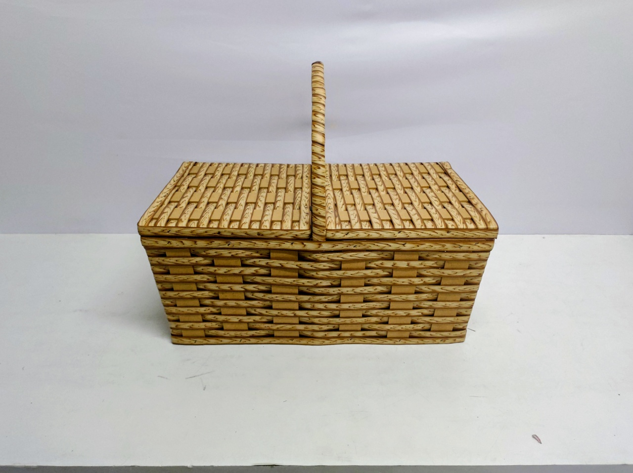 Cesta de Piquenique Retangular 20Cm Alt X 28Cm Larg X 39Cm Comp - BB Festas Aluguel 