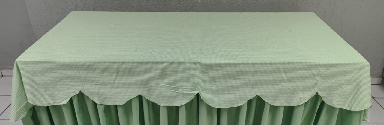 Tampo Decorativo Babado Verde Claro Xadrez 2,10M X 1,90M - BBFestasAluguel 