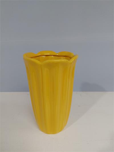 Vaso Flor M Amarelo 23Cm Alt X 14Cm Diametro - BB Festas Aluguel 