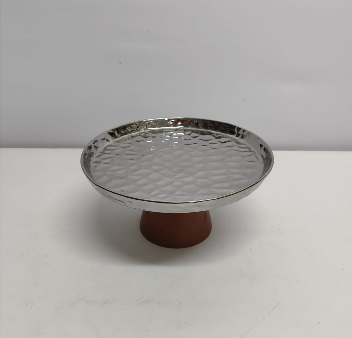 Porta Doce Redondo Prata Com Borda Pé Rústico 25Cm Diametro   - BB Festas Aluguel 