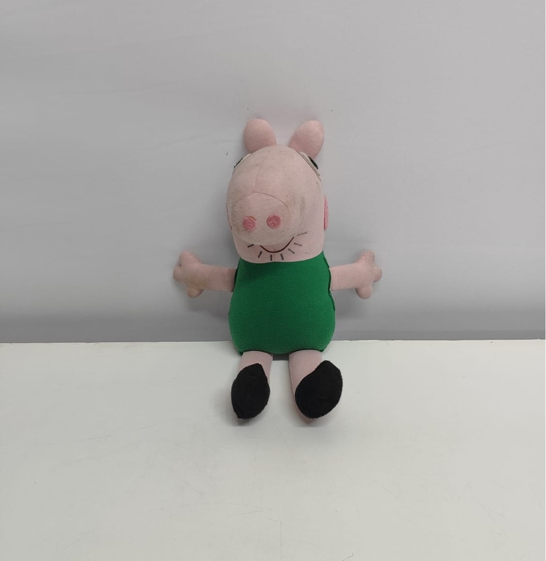 Feltro George Pig (Peppa Pig) - BB Festas Aluguel 