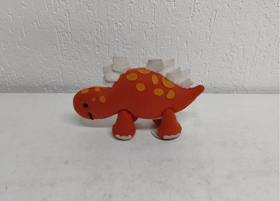 Feltro Dinossauro Laranja  - BB Festas Aluguel 