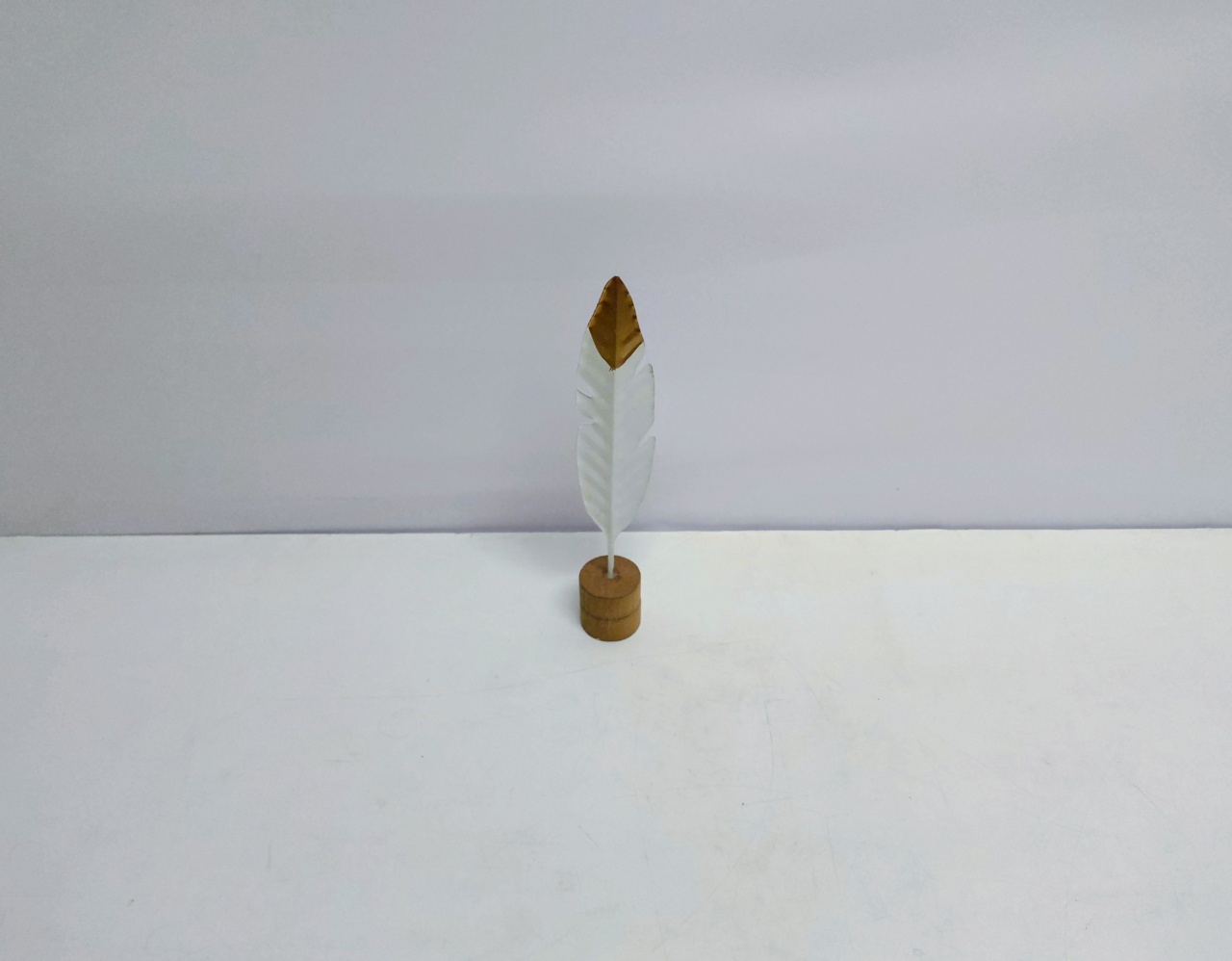  Pena Metal Branca 25Cm Alt X 4Cm Diametro  - BB Festas Aluguel 