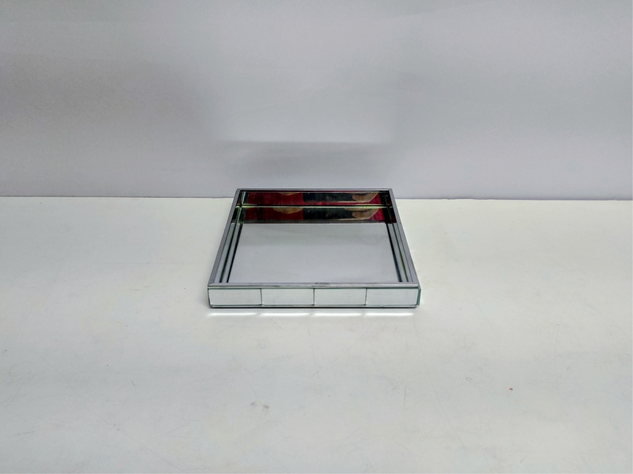 Bandeja Quadrada Espelhada 3Cm Alt X 20Cm Diametro  - BB Festas Aluguel 