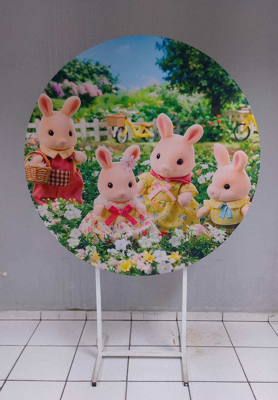 Painel Family Sylvanian 1,30M  (Bb Festas) - BB Festas Aluguel 