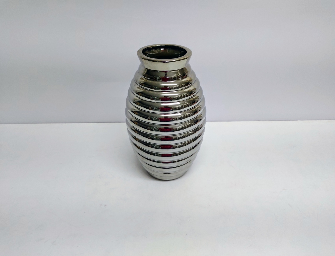 Vaso Oval Ondulado Alto Prata 31Cm Alt X 17Cm Diametro - BB Festas Aluguel 