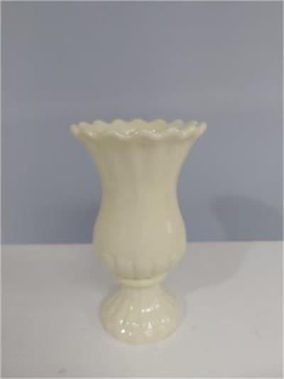 Vaso Babado/G Amarelo Claro 27Cm Alt X 16Cm Larg - BB Festas Aluguel 