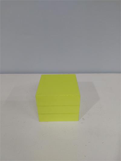 Caixa Decorativa P Em Mdf Amarelo Neon Alt 8Cm X 10Cm X 10Cm - BB Festas Aluguel 