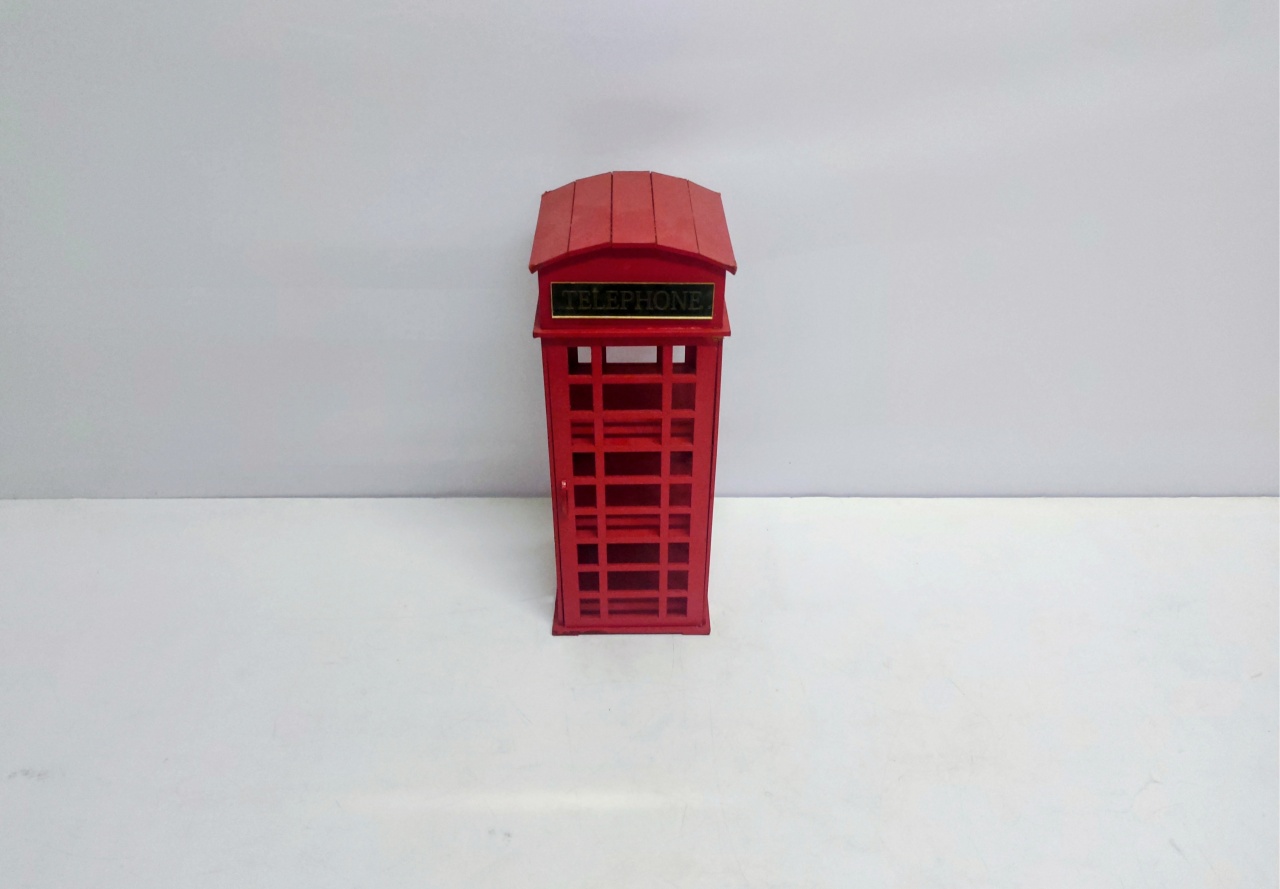 Cabine Teleônica Reino Unido Vermelho 31Cm Alt X 12Cm Diametro - BB Festas Aluguel 