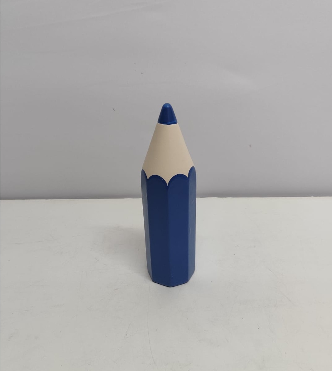 Lápis Louça Azul Escuro (Abc) 25Cm X 6Cm X 6Cm  - BB Festas Aluguel 