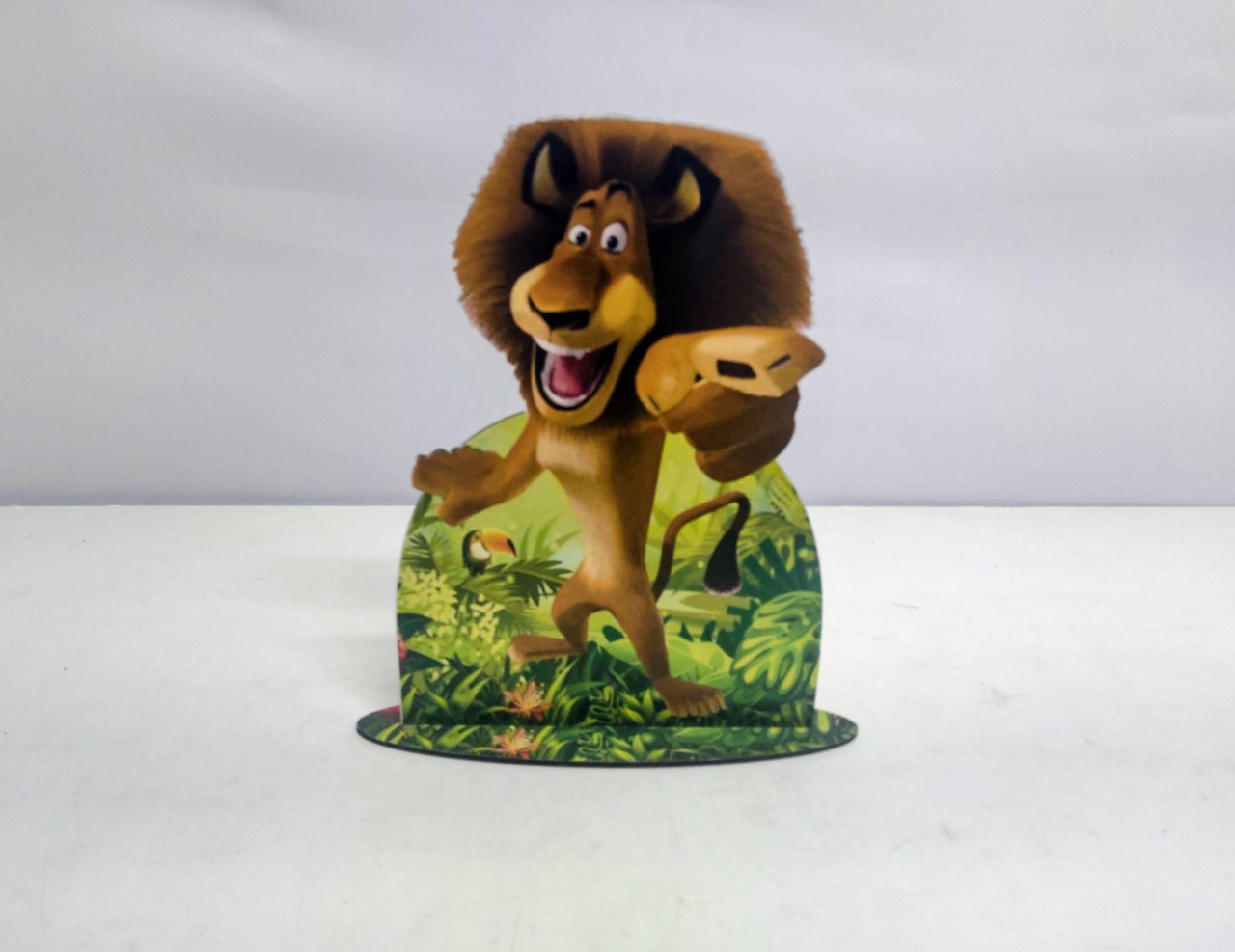 Totem Alex (Madagascar) 31Cm Alt X 22Cm Larg  - BB Festas Aluguel 