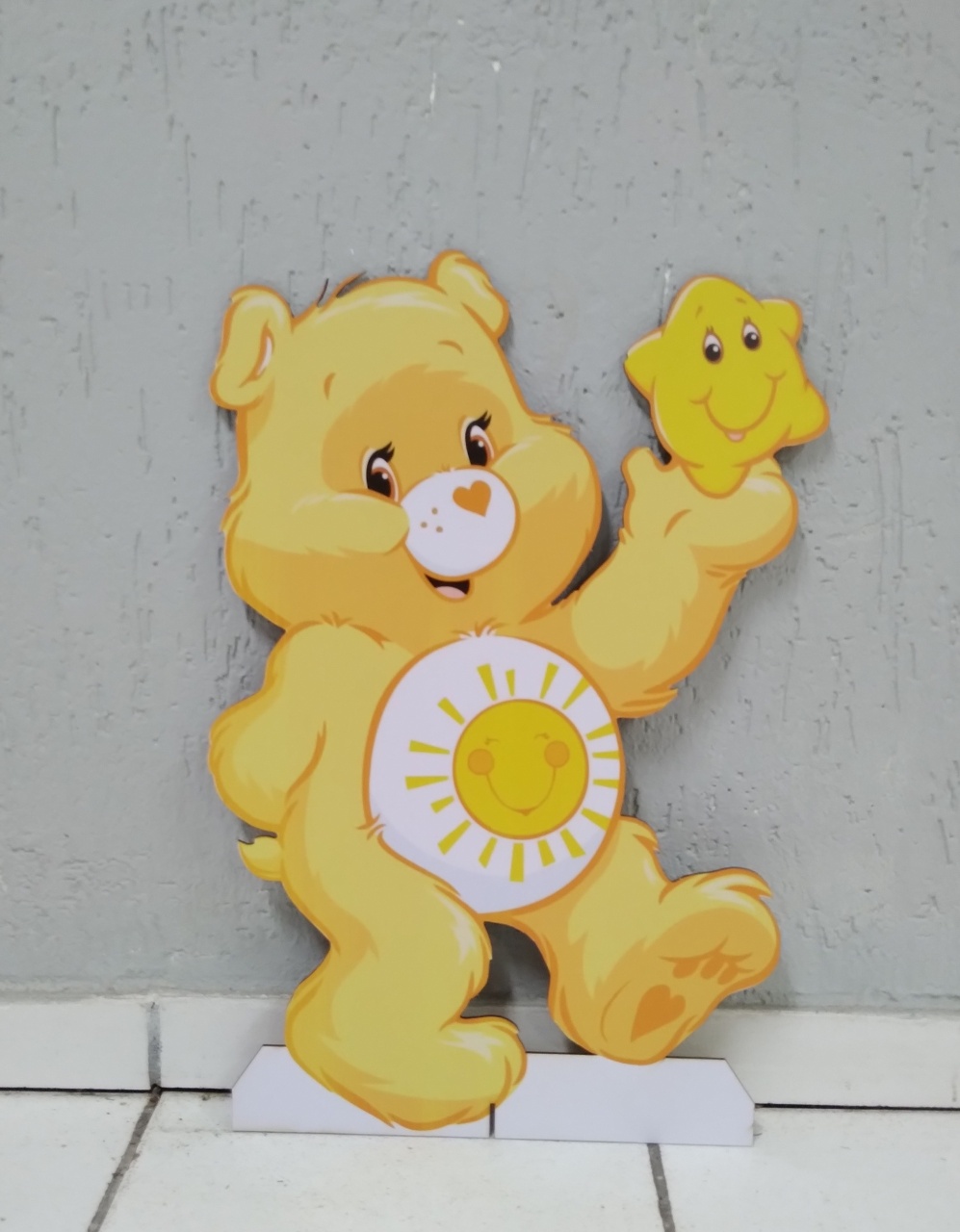 Totem de Chão Ursinho Carinhoso Amarelo 60Cm Alt X 40Cm Larg - BBFestasAluguel 
