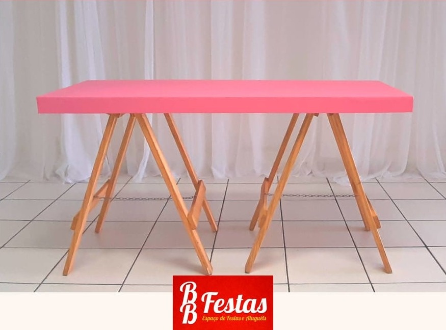 Mesa Cavalete Com Tampo Rosa 80Cm Alt X 1,50Xm Larg X 60Cm Comp - BB Festas Aluguel 