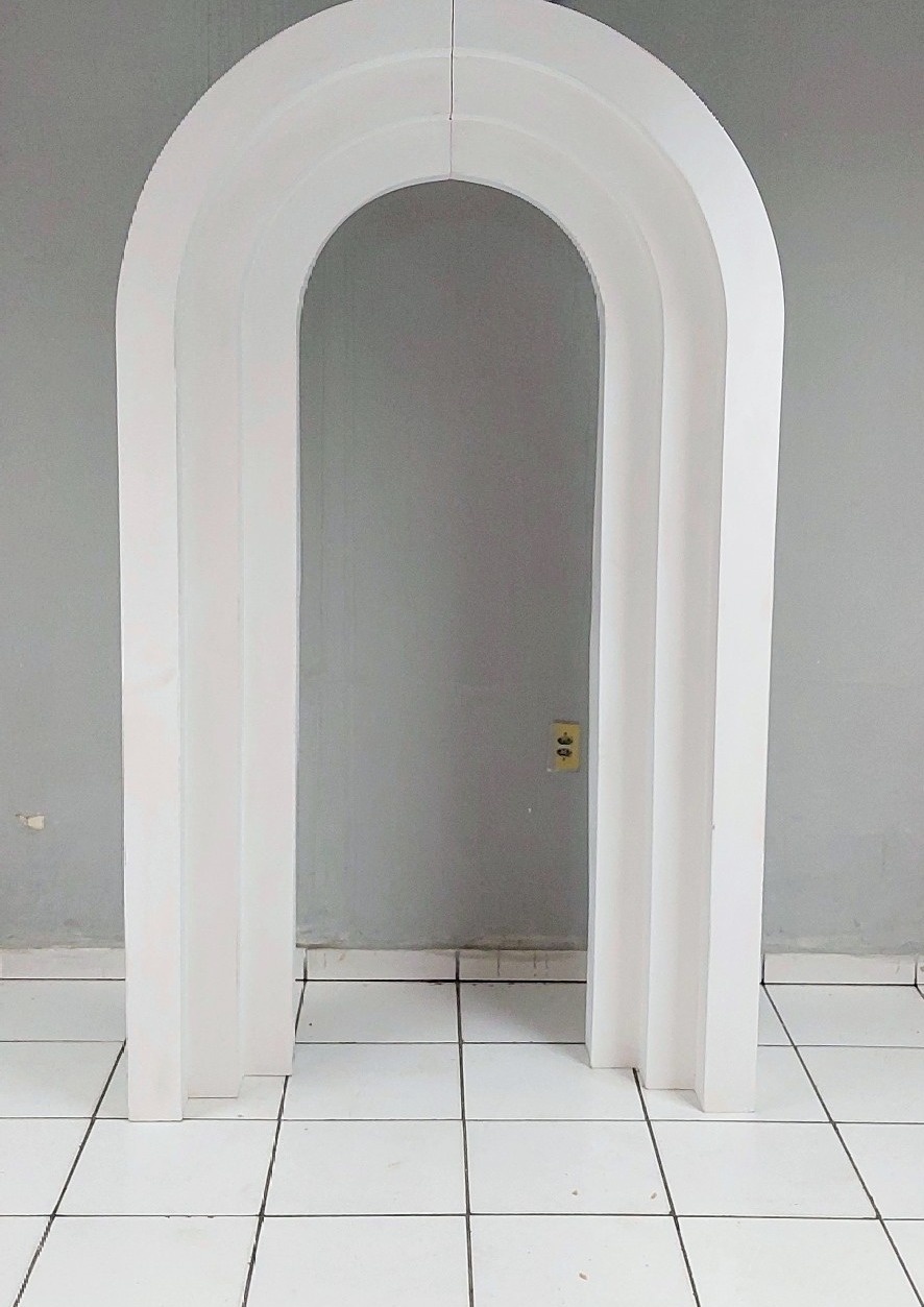 Painel Oval 3D Branco 2M X 1,20M  - BB Festas Aluguel 