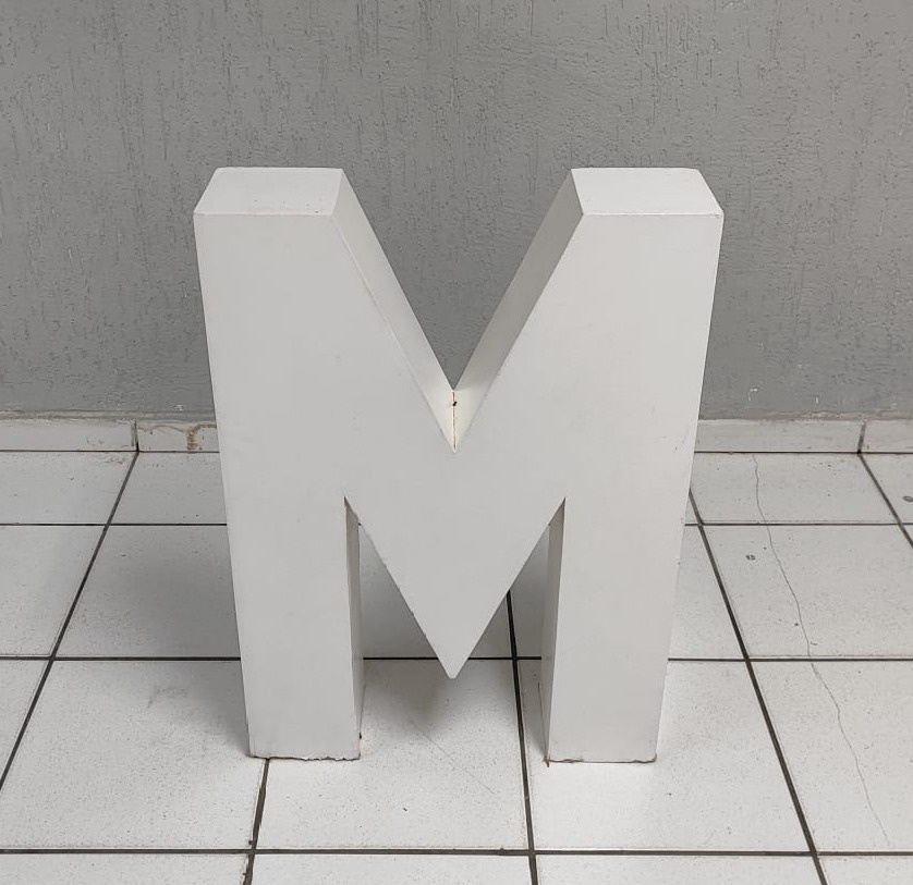 Letra M Mdf 80Cm - BB Festas Aluguel 