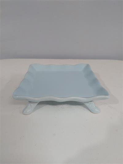 Bandeja Quadrada Babado Com Pé Azul Claro 6Cm Alt X 20Cm Diametro - BB Festas Aluguel 