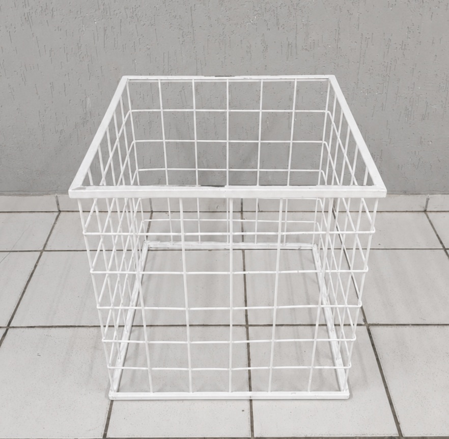 Cubo Telado M Preto + Tampo 75Cm X 70Cm X 70Cm  - BB Festas Aluguel 