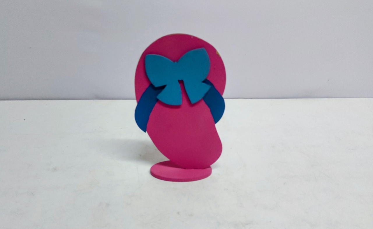 Totem Chinelo Pink/Azul 21Cm Alt X 13Cm Larg  - BB Festas Aluguel 