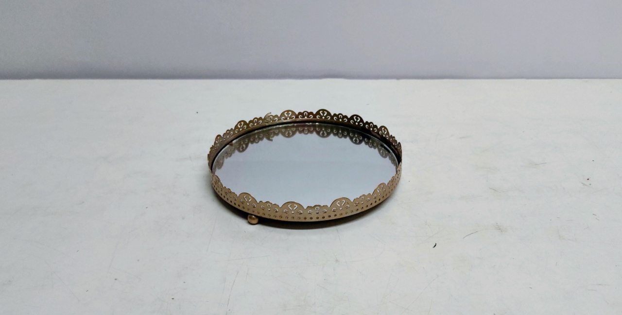 Bandeja Espelhada Redonda Borda Rosê 2Cm Alt X 18Cm Diametro  - BB Festas Aluguel 